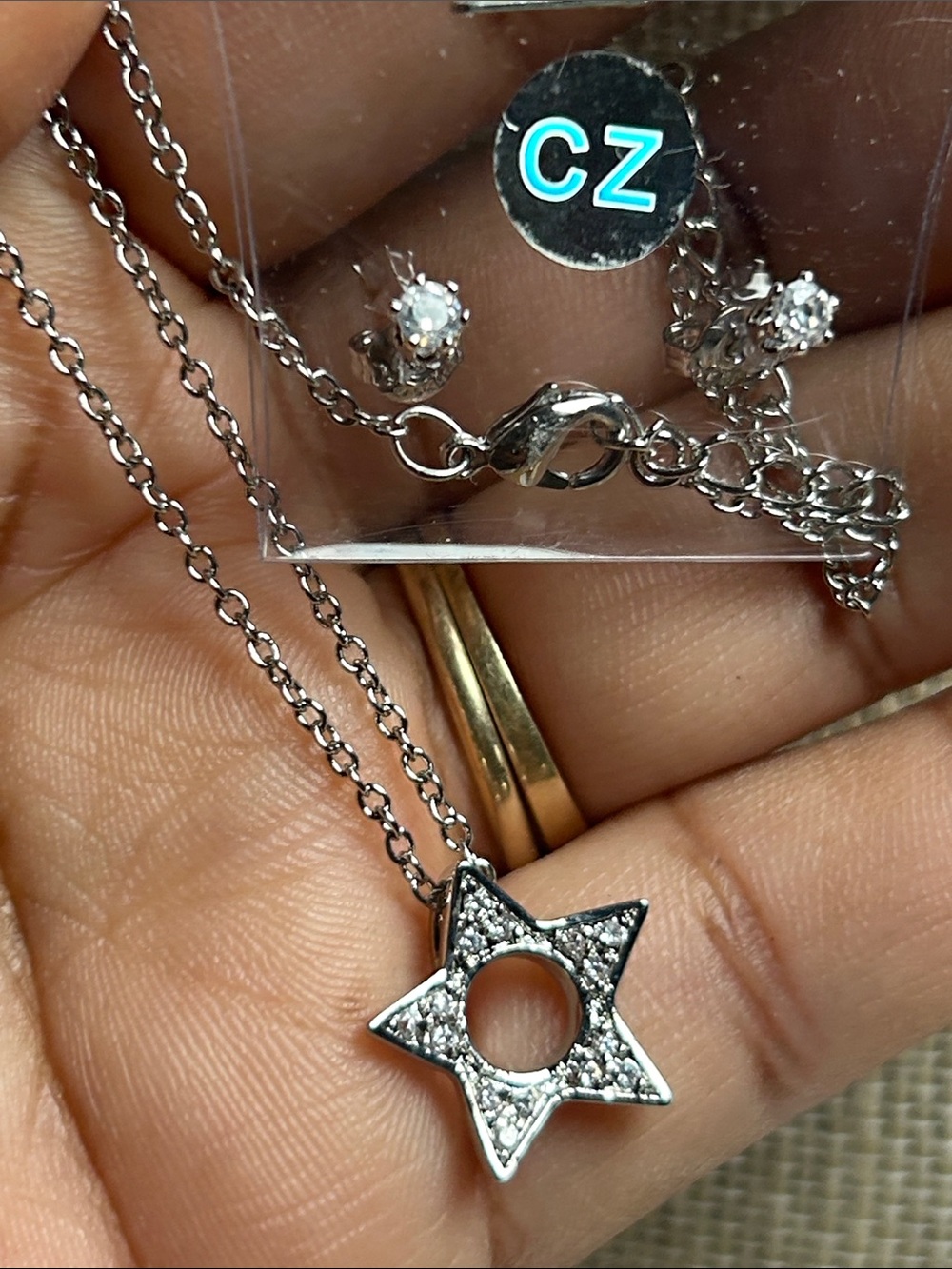 CZ Star Pendant Necklace in Silver - Unbranded